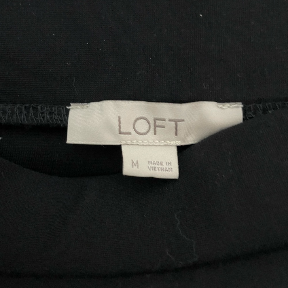 Black loft skirt size m